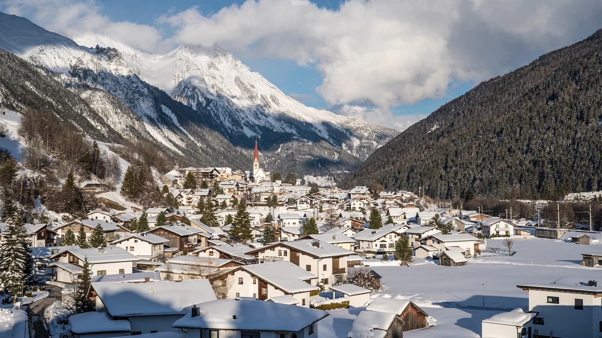 Schnann and Pettneu in winter